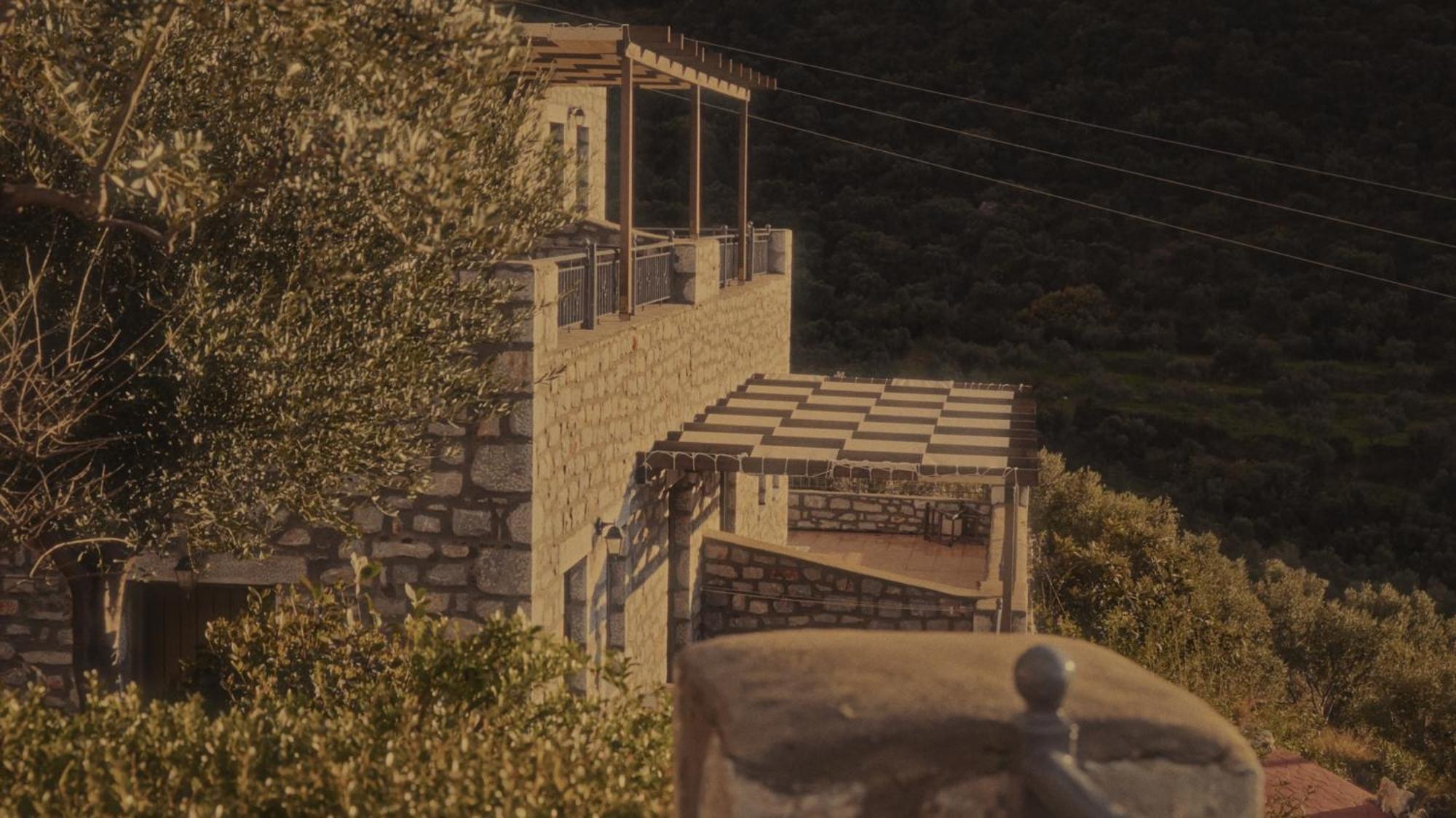 Onar Mani Suites Néon Oítilon エクステリア 写真